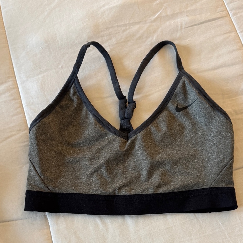 Nike DRI-FIT Women's Gray and Black Sports Bra Size medium